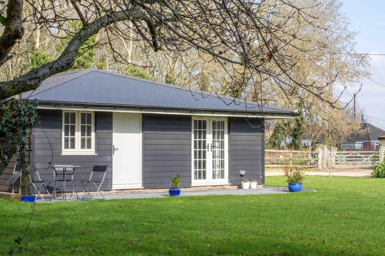 Breckland Cottage - Secluded Country Getaway Hockwold cum Wilton Eksteriør billede