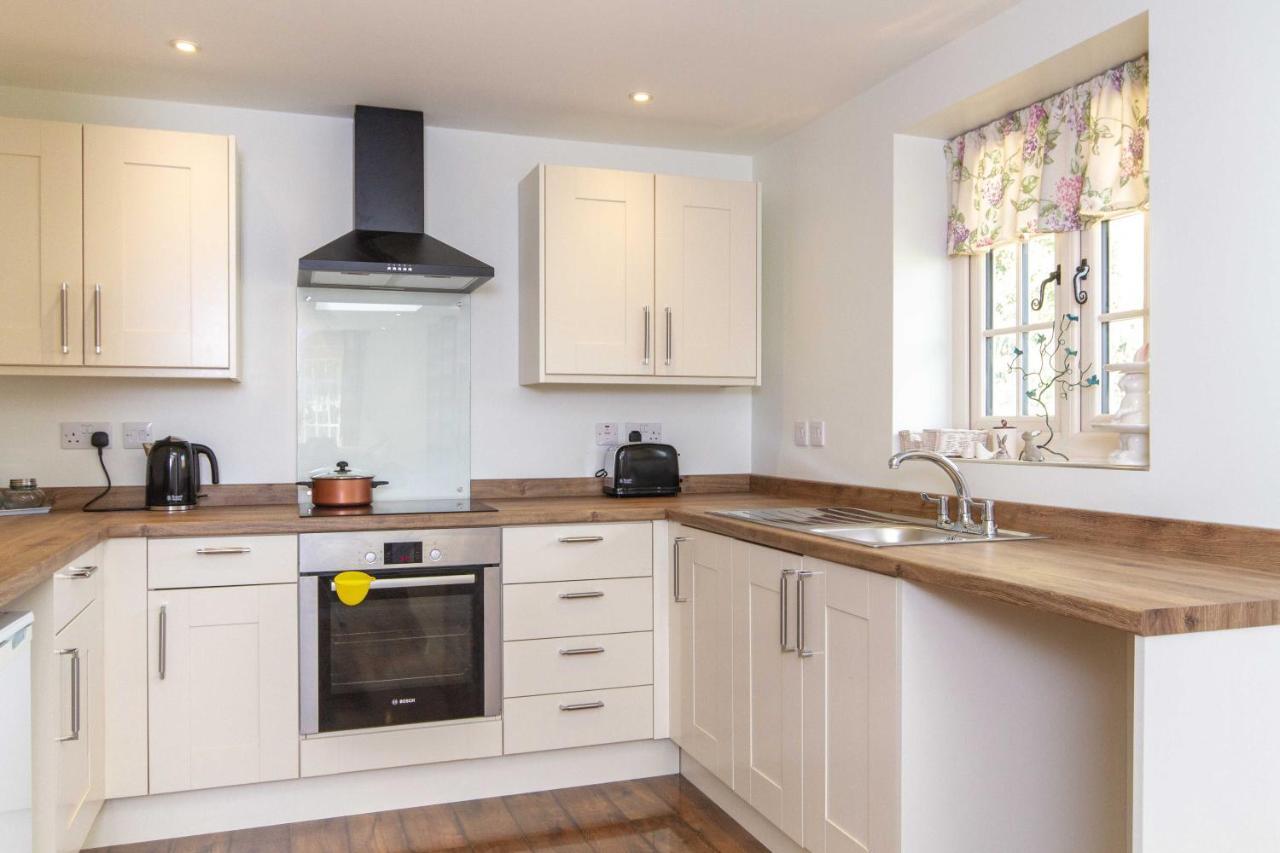 Breckland Cottage - Secluded Country Getaway Hockwold cum Wilton Eksteriør billede